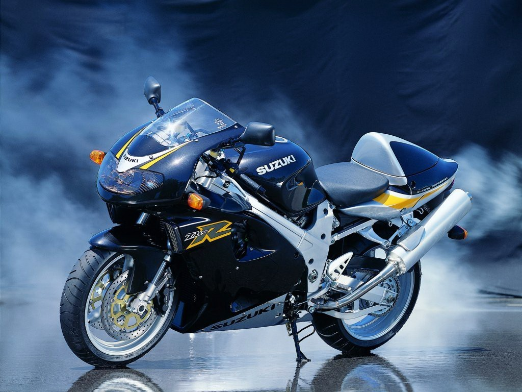 Heavy Bikes: The Powerhouses of the Motorcycle World in 2000s